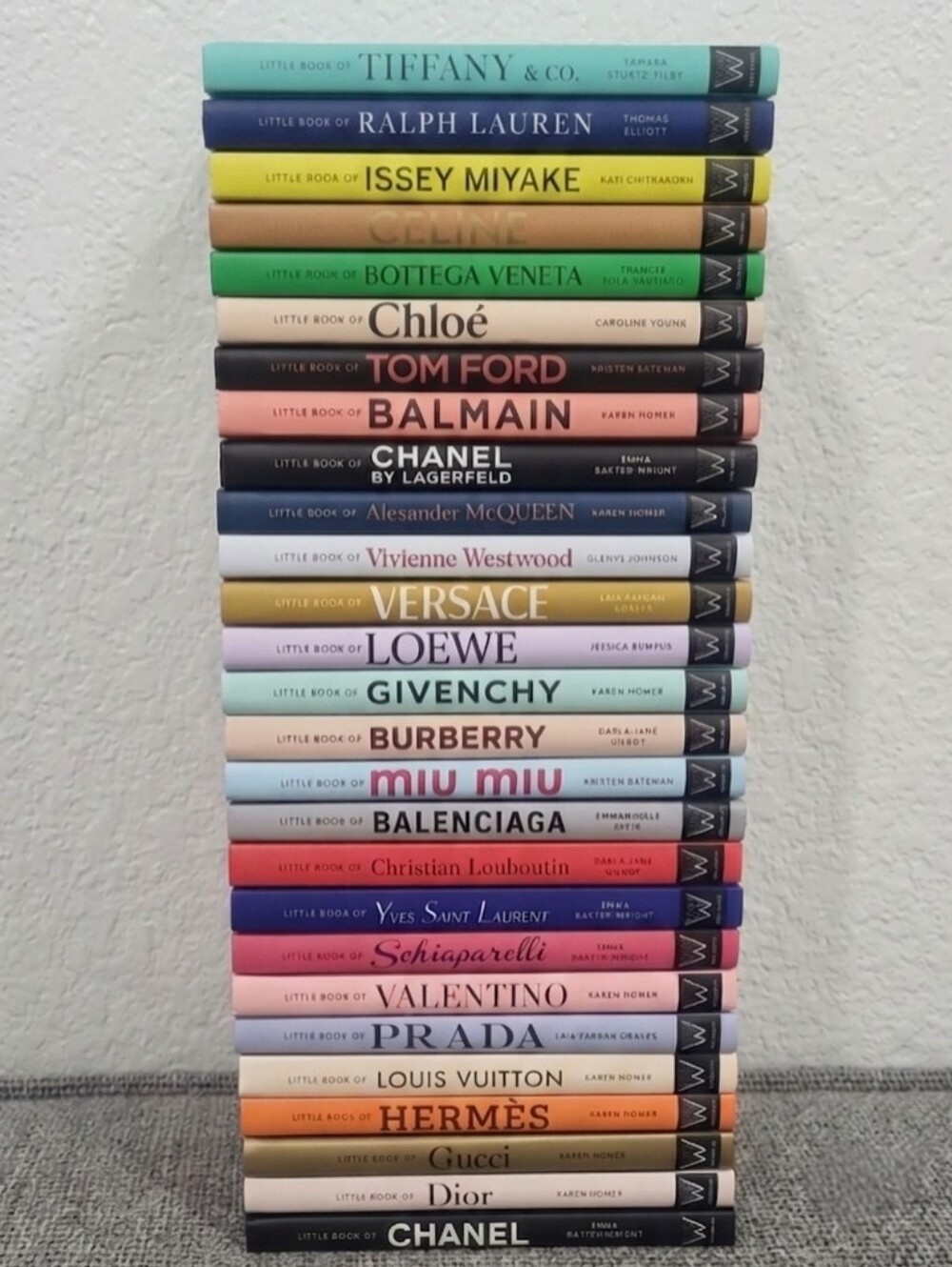 Little Guides To Style (Fashion Books) Pick One - Picture 3 of 16